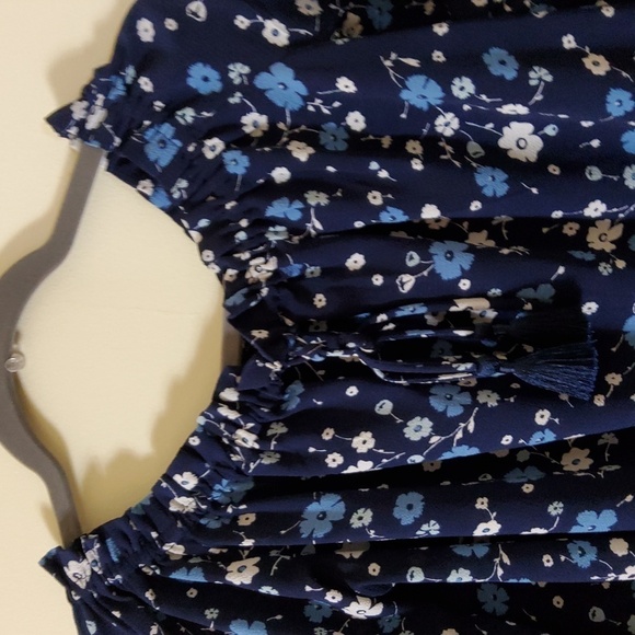 Michael Kors off the shoulder blouse, size M - Picture 3 of 6